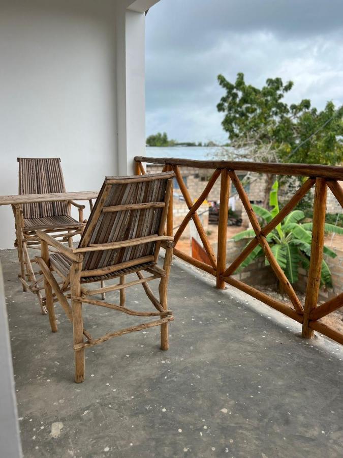 Mbuyuni Lodge Нунгви Екстериор снимка