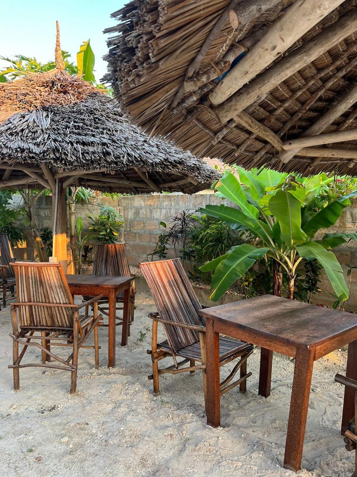 Mbuyuni Lodge Нунгви Екстериор снимка